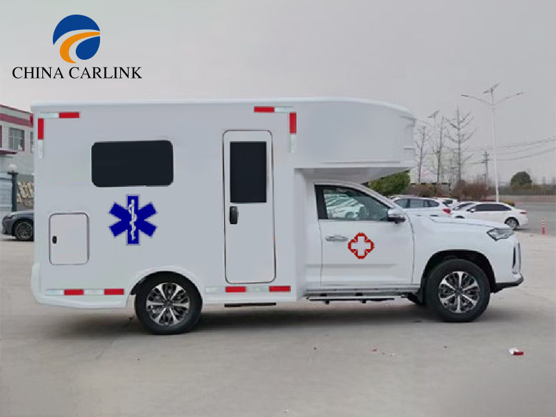 Ambulance de type transport de patients Nissan